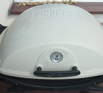 Ogłoszenie - Grill gazowy WEBER Q 220 kompletny, mało używany.Stan b.dobry - 490,00 zł