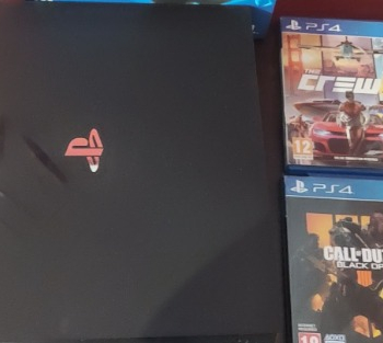 Ogłoszenie - PlayStation 4 Pro 1tb Cuh 7216b 2 x pad,Ładowarka,gry - Zduńska Wola - 1 100,00 zł