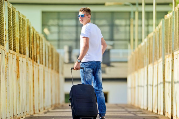 Ogłoszenie - KUCHARZ – CHEF DE PARTIE