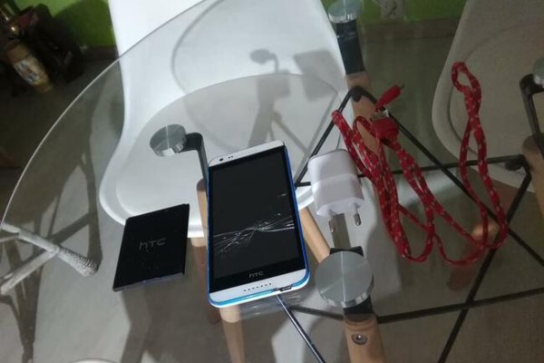 Ogłoszenie - Sprzedam HTC OPE6400 W Całości Na Części Okazja Polecam - 50,00 zł