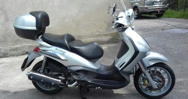 Ogłoszenie - Maxiskuter Piaggio Beverly 500 sprzedam na prawo jazdy A2 - 7 200,00 zł