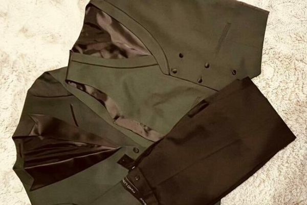 Ogłoszenie - Smoking - Butelkowa Zieleń PAKO LORENTE - 500,00 zł