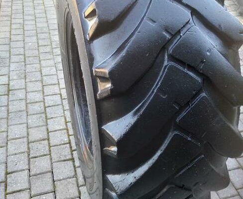 Ogłoszenie - Opona 12.5-18 Solideal SLR4 12PR TL Producent: Opony Solide - 700,00 zł