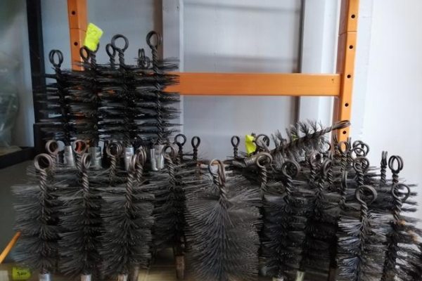 Ogłoszenie - SZCZOTKI PŁOMIENIOWE DO PIECA Z GWINTEM - 4,40 zł