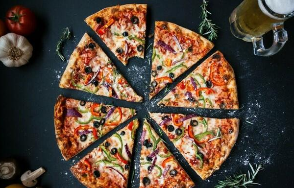 Ogłoszenie - Produkcja pizzy-12.80 euro brutto-od juz-bez wiekówki ! - 10 000,00 zł
