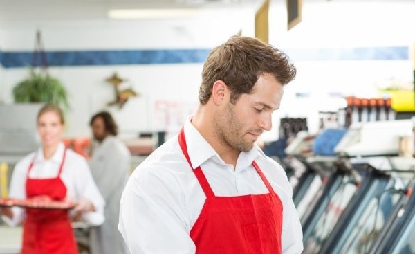 Ogłoszenie - Praca w sklepie z odzieżą używaną Warszawa Ursus - 7 000,00 zł