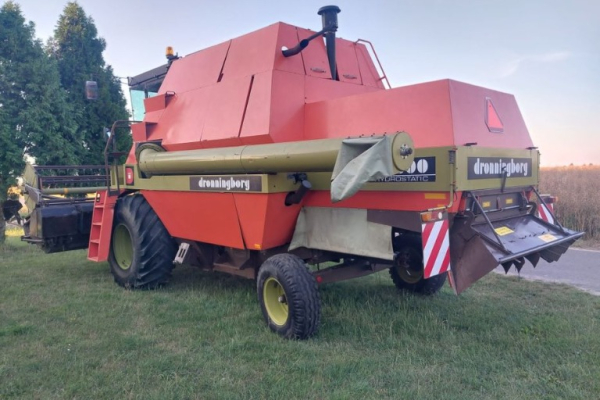Ogłoszenie - Kombajn zbożowy Dronningborg D7500 Hydrostat. Sieczkarnia / Massey - Radom - 82 400,00 zł