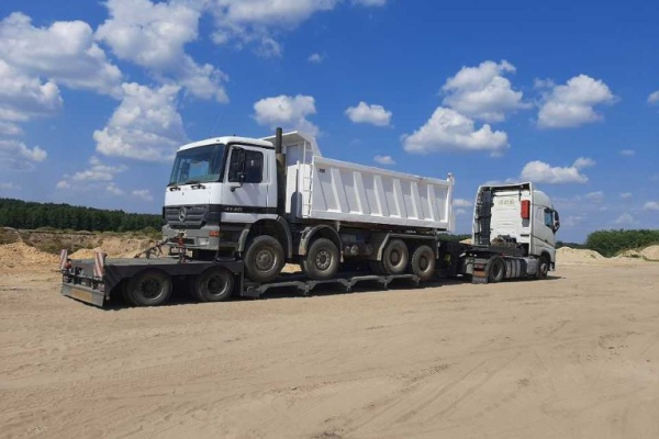 Ogłoszenie - Transport Kombajnów Niskopodwoziowy Maszyn rolniczych poj Ciężarowych - Kęty