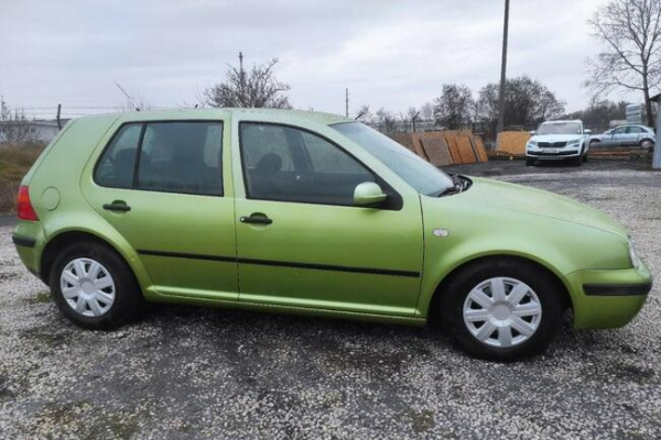 Ogłoszenie - Volkswagen Golf KLIMA 1,6 SR 8 V MPI - 4 900,00 zł