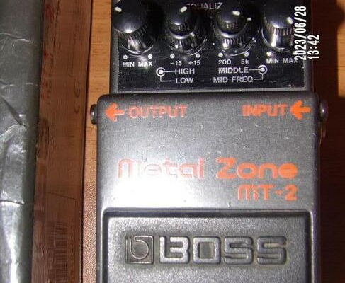 Ogłoszenie - Efekt fuzz Boss MT2 GuitarLink UCG102 BCRich Warlock używane