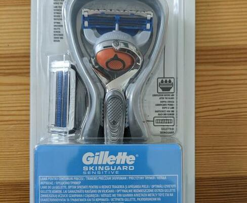Ogłoszenie - Maszynka Gillette Skinguard Sensitive+2ostrza NOWA - 59,00 zł