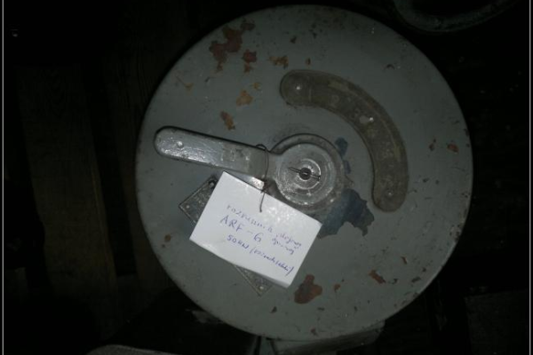 Ogłoszenie - Rozrusznik oporowy olejowy ARF-6 ; do rozruchu silników