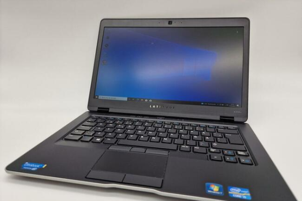 Ogłoszenie - Ultrabook DELL i5/8GB/256 SSD W10 GWARANCJA, FV23 - TARNÓW - 1 249,00 zł