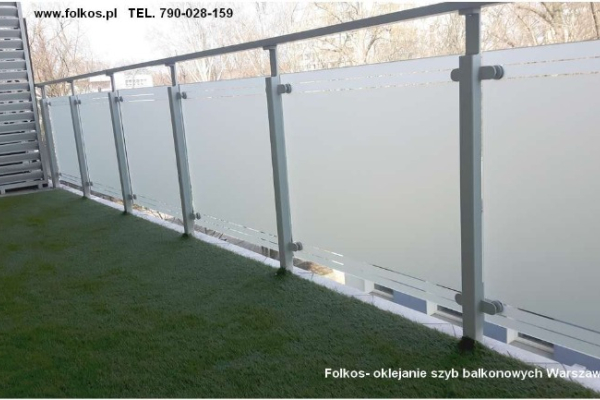 Ogłoszenie - Oklejamy balkony Warszawa , folie na szklane balustrady balkonowe Wilanów -Usługa oklejania balkonu folią prywatyzującą - Wilanów - 145,00 zł