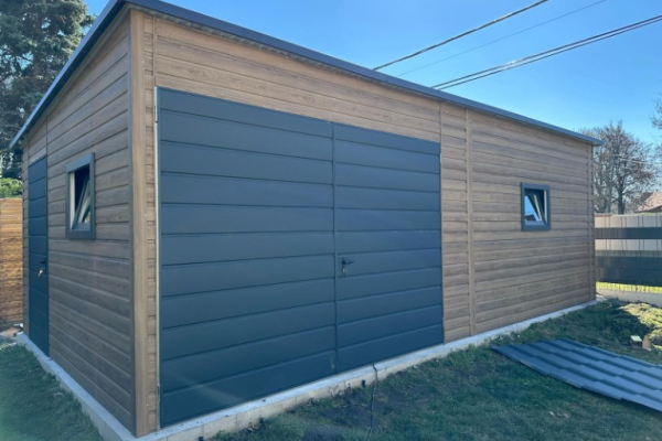 Ogłoszenie - garaże drewnopodobne i akrylowe 6m x 6m z blachodachówką - Szczecin - 13 900,00 zł