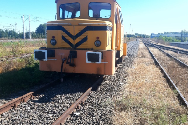 Ogłoszenie - Sprzedam lokomotywę manewrową małej mocy 409Da - Łowicz - 92 250,00 zł