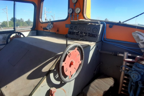 Ogłoszenie - Sprzedam lokomotywę manewrową małej mocy 409Da - Łowicz - 92 250,00 zł