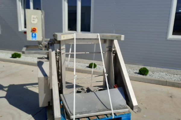 Ogłoszenie - Wywrotnica  do beczek 434A - Podkarpackie - 9 298,00 zł