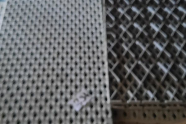 Ogłoszenie - plastikowe kratki do pojemników 60x40cm (52sztuk) - Dębica - 516,00 zł