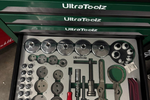 Ogłoszenie - szafa narzędziowa wyposażona - 2 600,00 zł