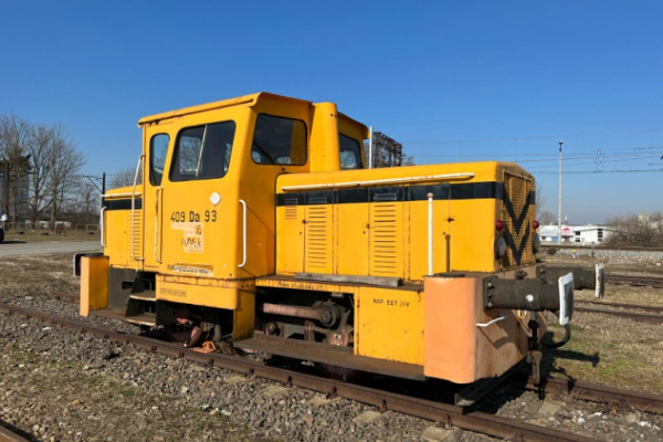 Ogłoszenie - Sprzedam lokomotywę manewrową małej mocy 409Da - Łowicz - 92 250,00 zł