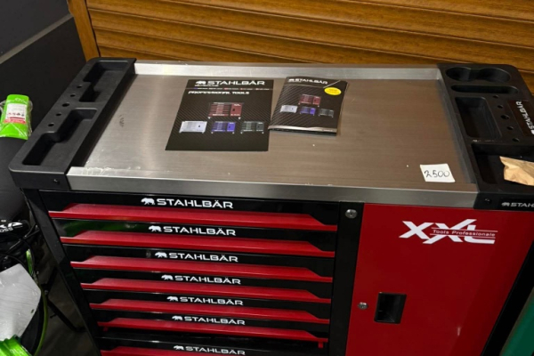 Ogłoszenie - szafa narzędziowa wyposażona - 2 600,00 zł