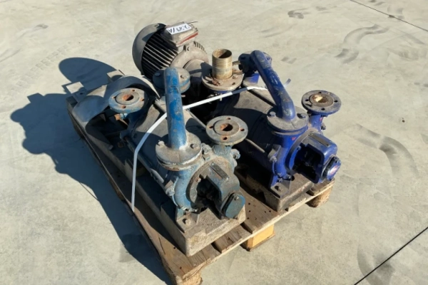 Ogłoszenie - pompy, 1 cała, jedna bez silnika (nr 289A - Dębica - 2 066,00 zł