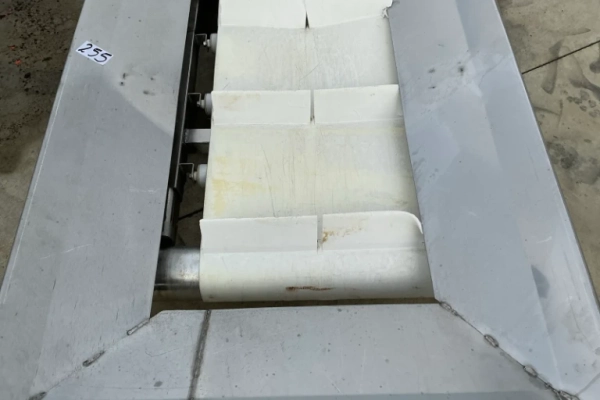 Ogłoszenie - Taśmociąg z podziałkami (ze skrzydłami) (nr 255) - 2 066,00 zł