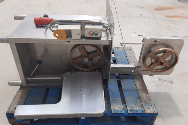 Ogłoszenie - Piła taśmowa RELICH (nr 49, L- 63) - Dębica - 2 428,00 zł