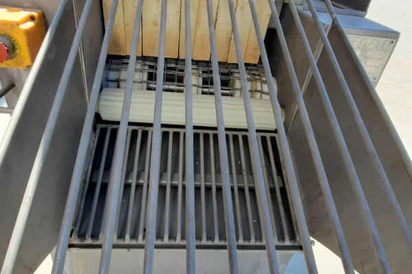 Ogłoszenie - NASTRZYKIWARKA LUTETIA (nr 441A) - Dębica - 29 940,00 zł