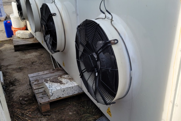 Ogłoszenie - Chłodnia freonowa Stefani (4 wiatraki)w Łabowej jest - Nowy Sącz - 11 881,00 zł