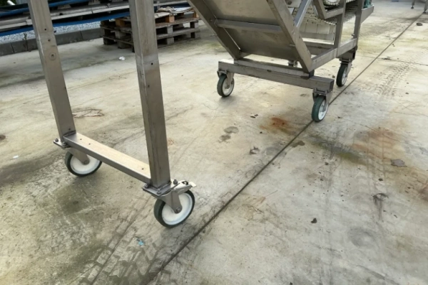 Ogłoszenie - Taśmociąg plastikowy INCLINE ( nr71 (L-16) - Dębica - 15 498,00 zł