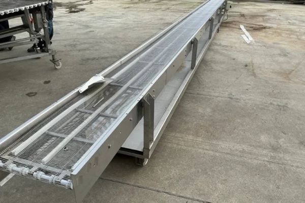 Ogłoszenie - taśmociąg z siatką metalową 7,9 mb (nr 229, L-19) - Dębica - 10 332,00 zł