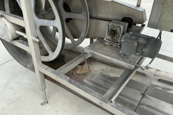 Ogłoszenie - STÓŁ ROZBIOROWY 4,5 M.B. - Dębica - 41 328,00 zł