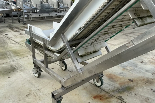 Ogłoszenie - Taśmociąg plastikowy INCLINE ( nr71 (L-16) - Dębica - 15 498,00 zł