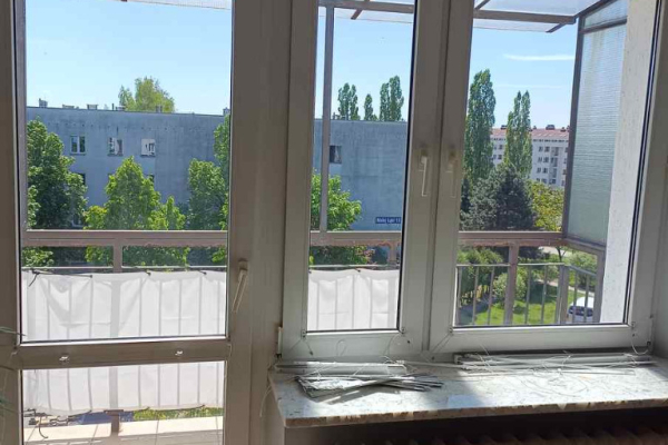 Ogłoszenie - Przyciemnianie szyb w mieszkaniu Warszawa -Folkos folie przeciwsłoneczne zewnetrzna na okna- Usługa oklejania szyb folią - Białołęka - 188,00 zł