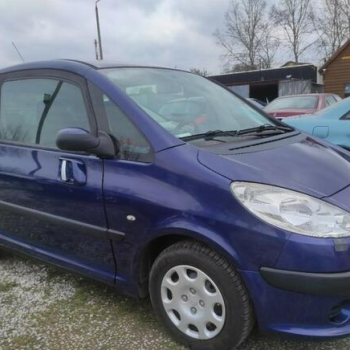 Ogłoszenie - Peugeot 1007 zarejestrowany - 6 800,00 zł