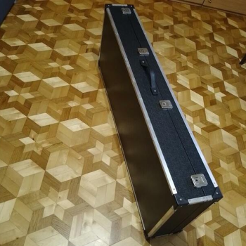 Ogłoszenie - Futerał na instrumenty klawiszowe- solidny jak walizka - 610,00 zł