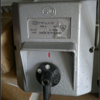 Ogłoszenie - Przełącznik ŁUK 25 , w obudowie Sid , 16A , 1-0-2