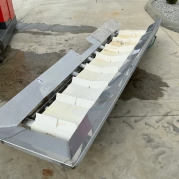 Ogłoszenie - Taśmociąg z podziałkami (ze skrzydłami) (nr 255) - 2 066,00 zł